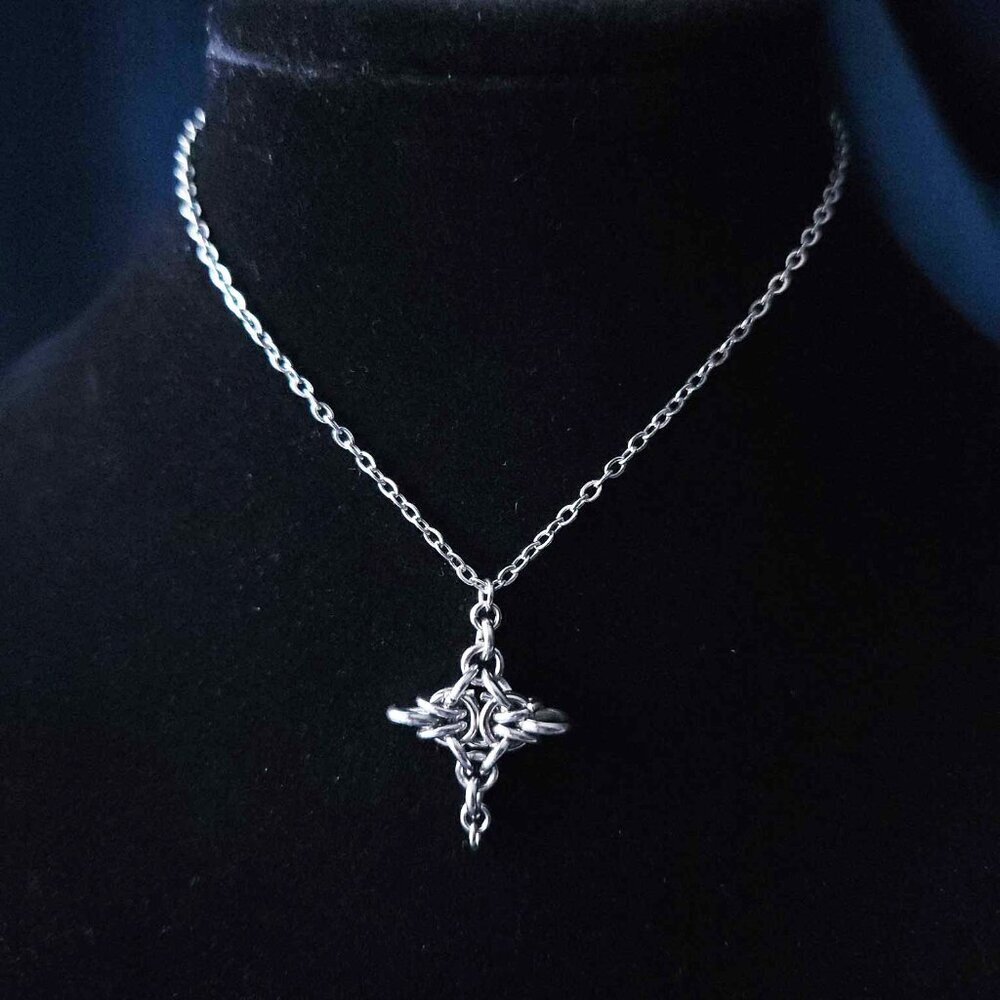 Gothic silver star necklace with a small silver chain - Picture 2 of 14
